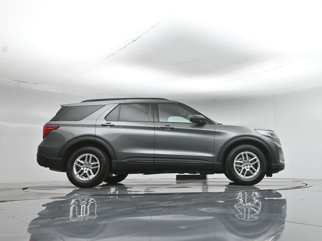 New 2026 Carbonized Gray Metallic Ford Active image 47