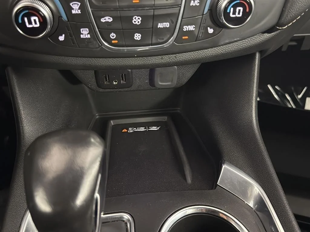 Used 2022 BLACK Chevrolet LT Leather image 17