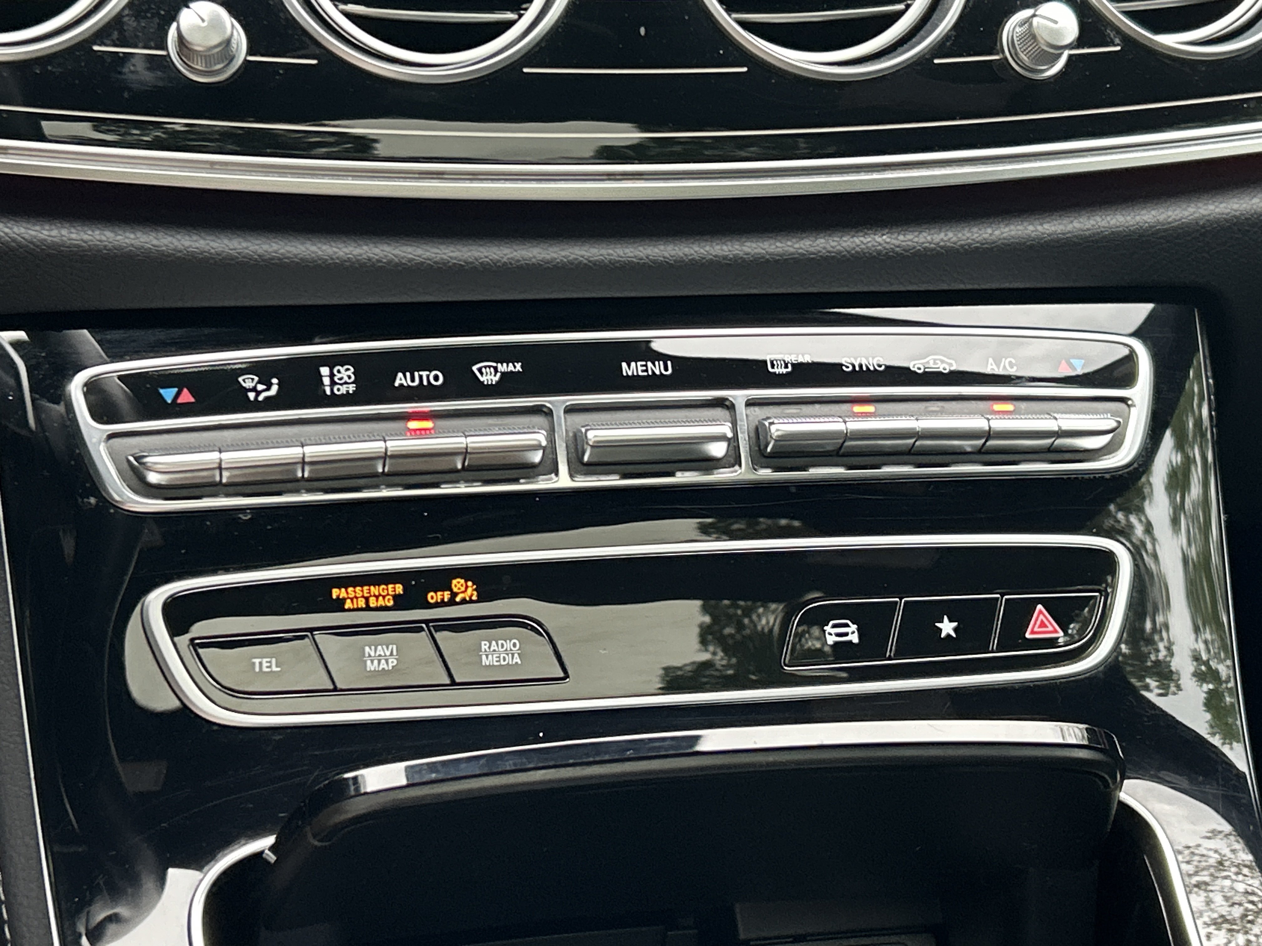 Certified Used 2023 Cirrus Silver Metallic Mercedes-Benz E 350 4MATIC® Sedan image 33