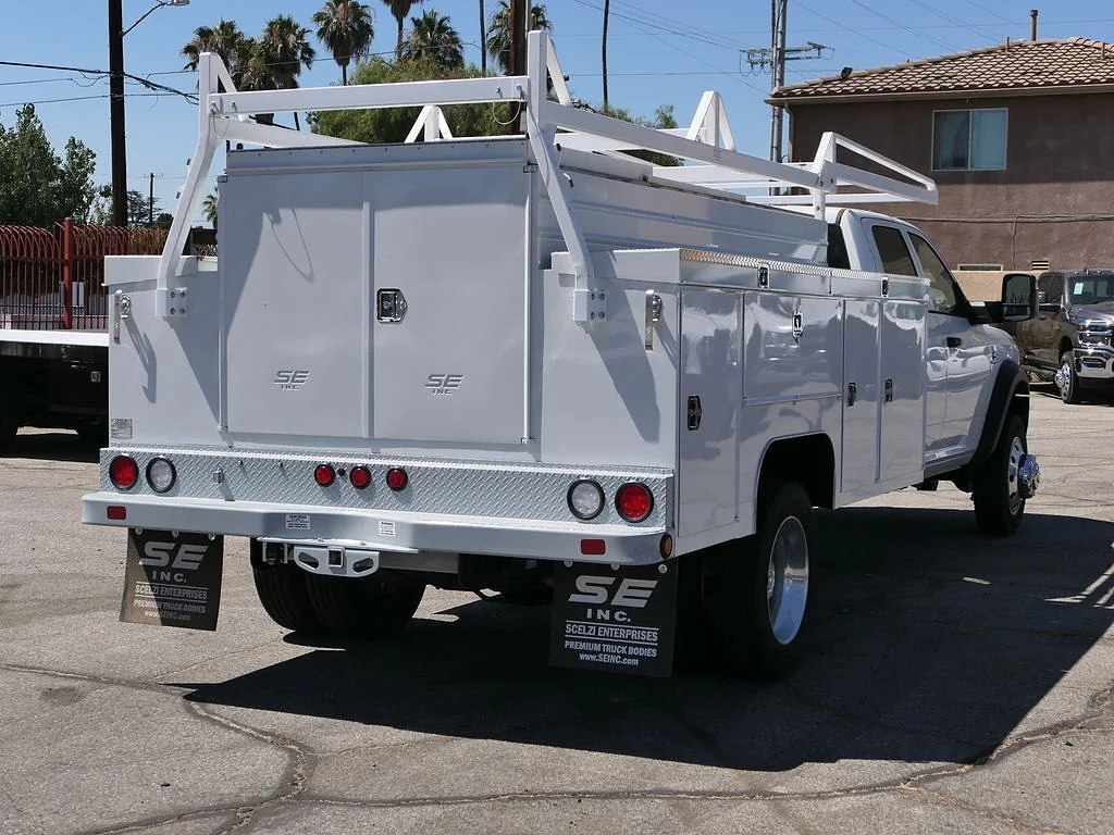 New 2024 Bright White Clearcoat RAM Tradesman/SLT image 2