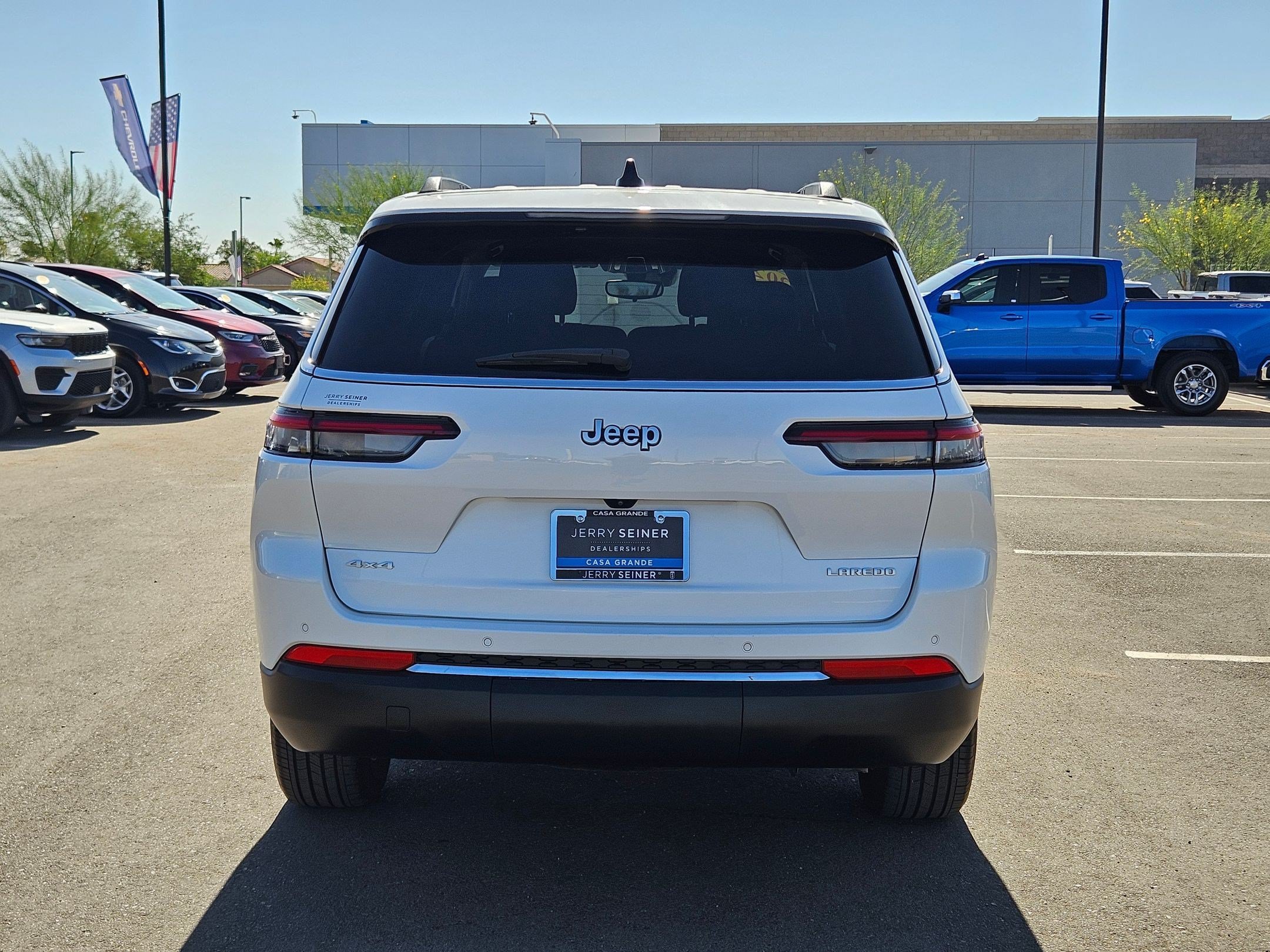 Used 2024 White Jeep Laredo 4x4 image 4