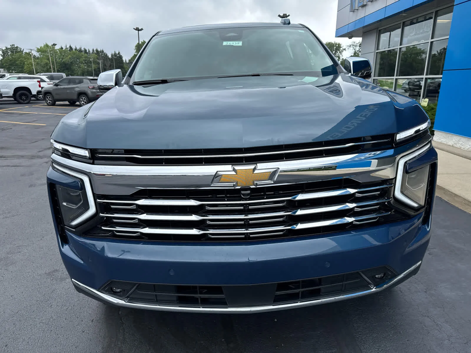 2026 Chevrolet Suburban Premier - Photo 13