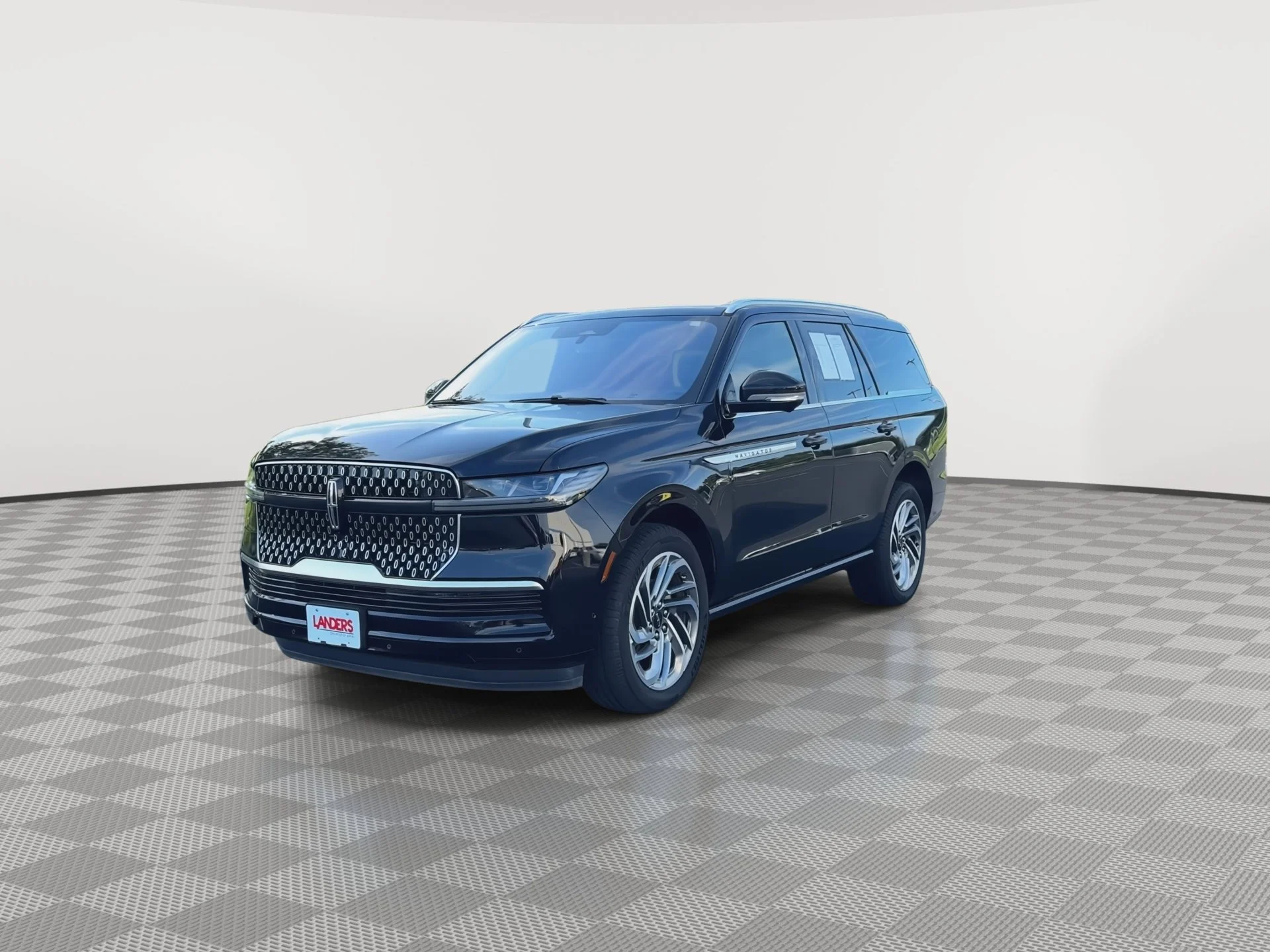 Used 2025 Infinite Black Metallic Clearcoat Lincoln Reserve image 4