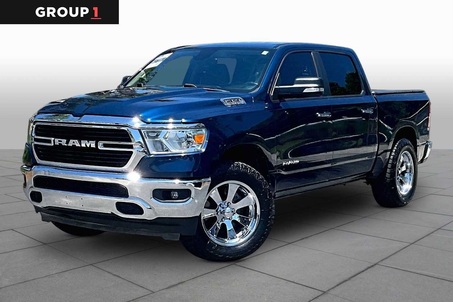 2019 RAM 1500 Big Horn/Lone Star 4x4 Crew Cab 5'7's photo