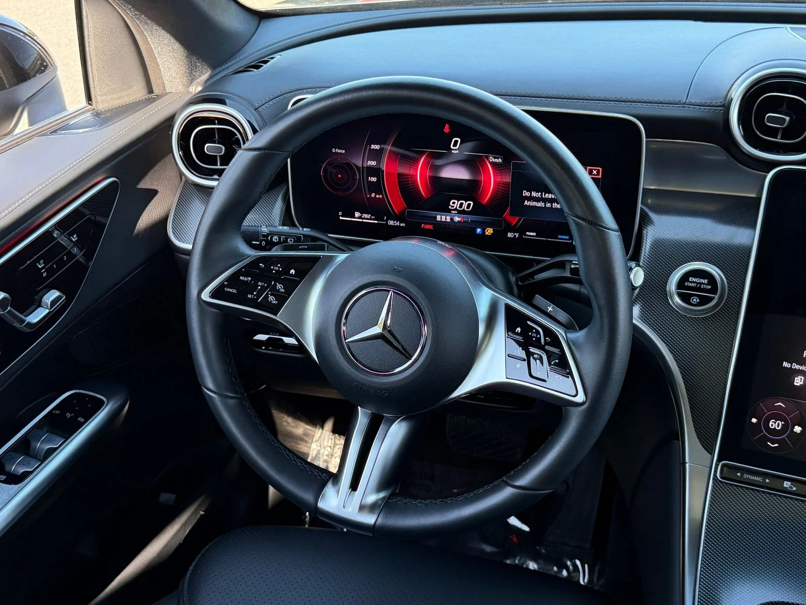 Used 2024  Mercedes-Benz GLC 300 image 19