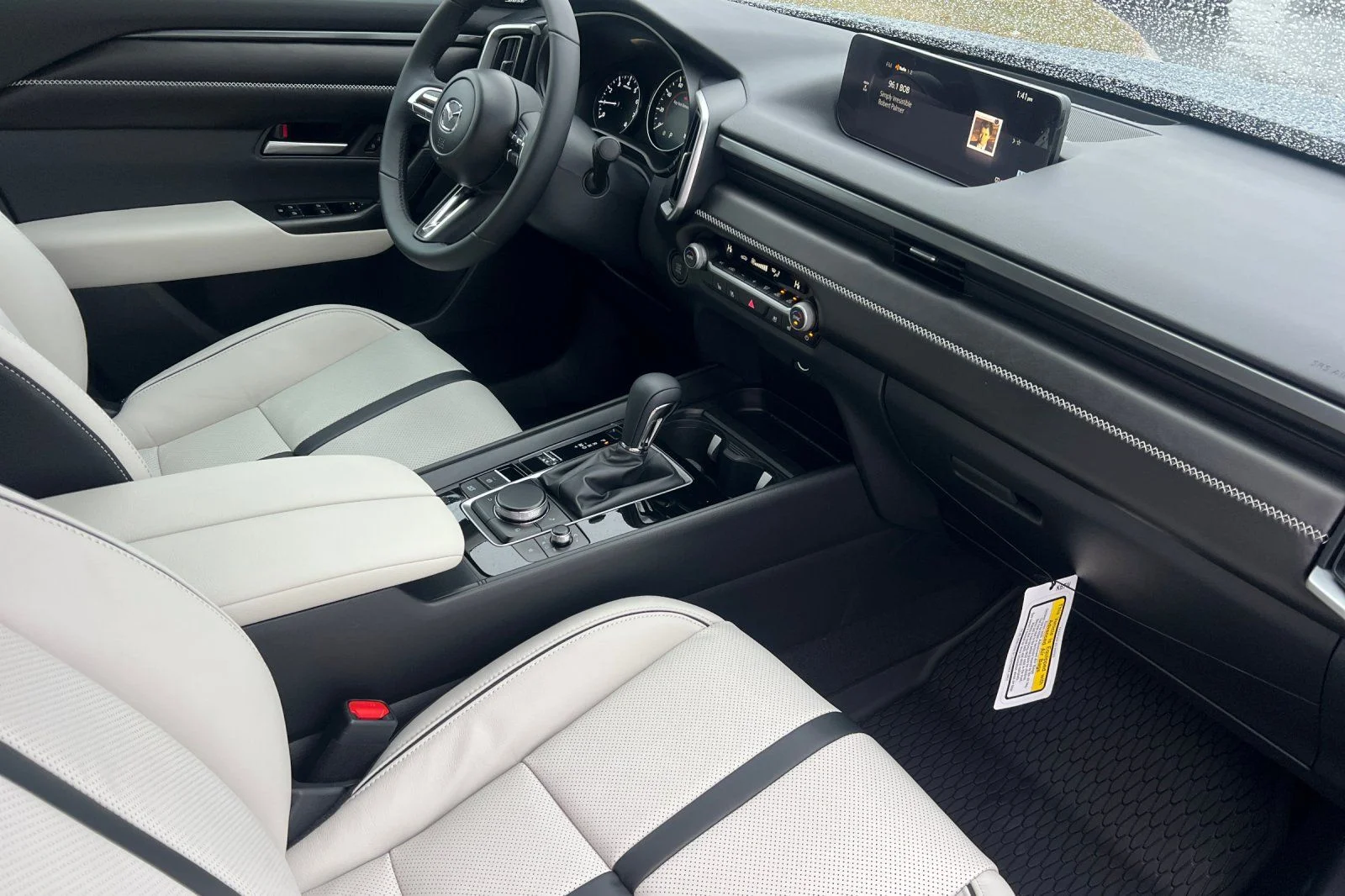 2026 Mazda CX-50 Premium - Photo 13