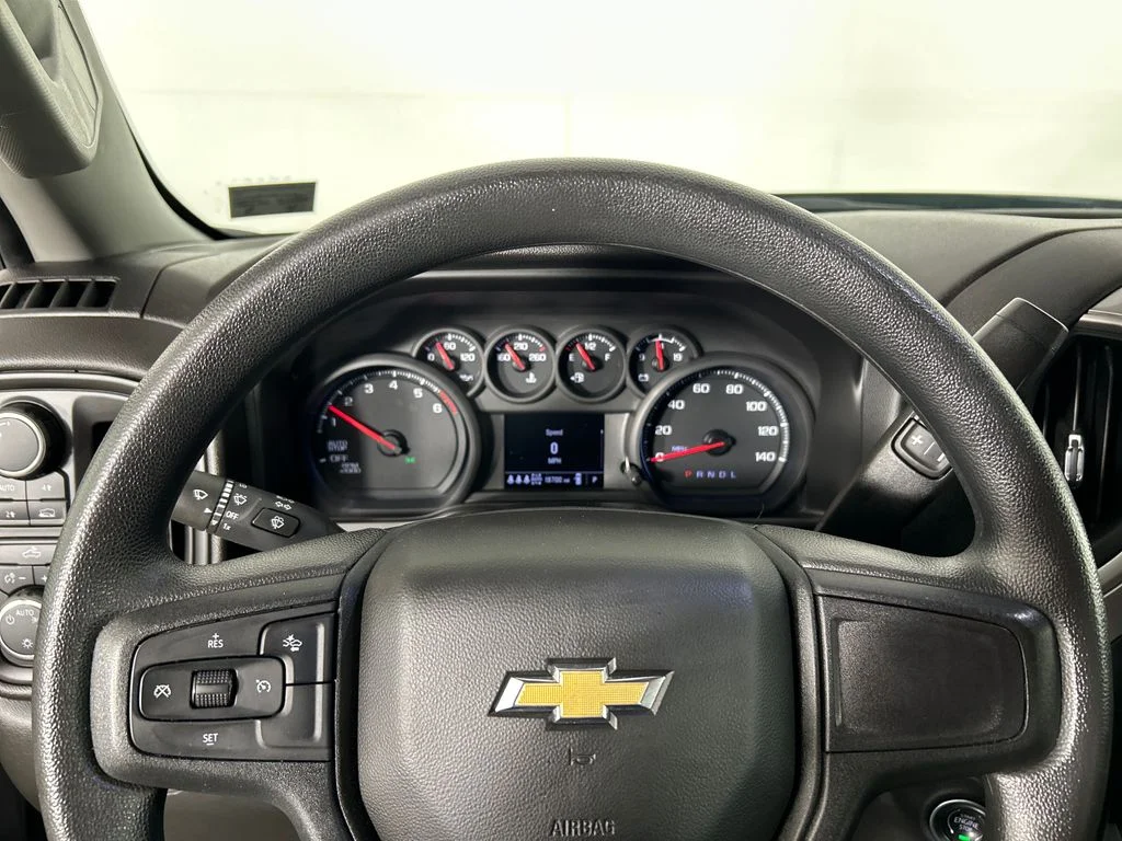 Used 2025 Gray Chevrolet Custom image 16