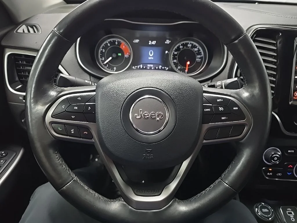 Used 2019 Black Jeep Limited image 19