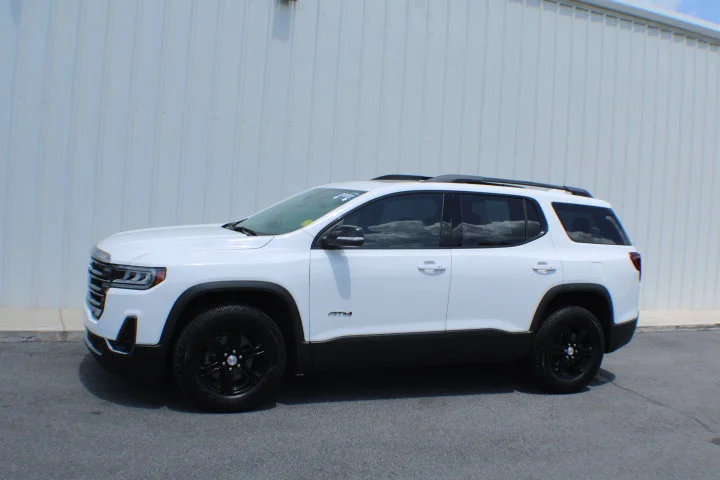 Used 2022 Summit White GMC AT4 image 4