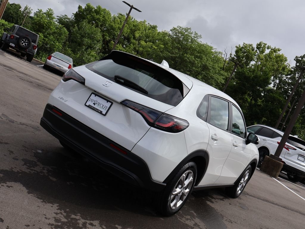 Used 2024 White Honda LX image 7