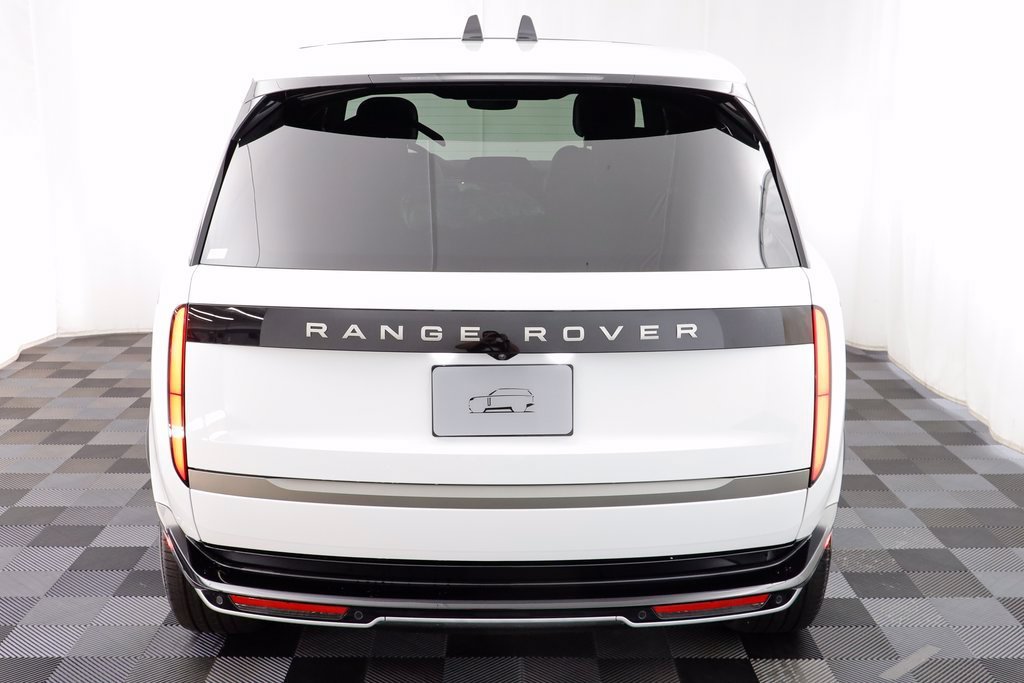 New 2025 Fuji White LAND ROVER SE PHEV image 17