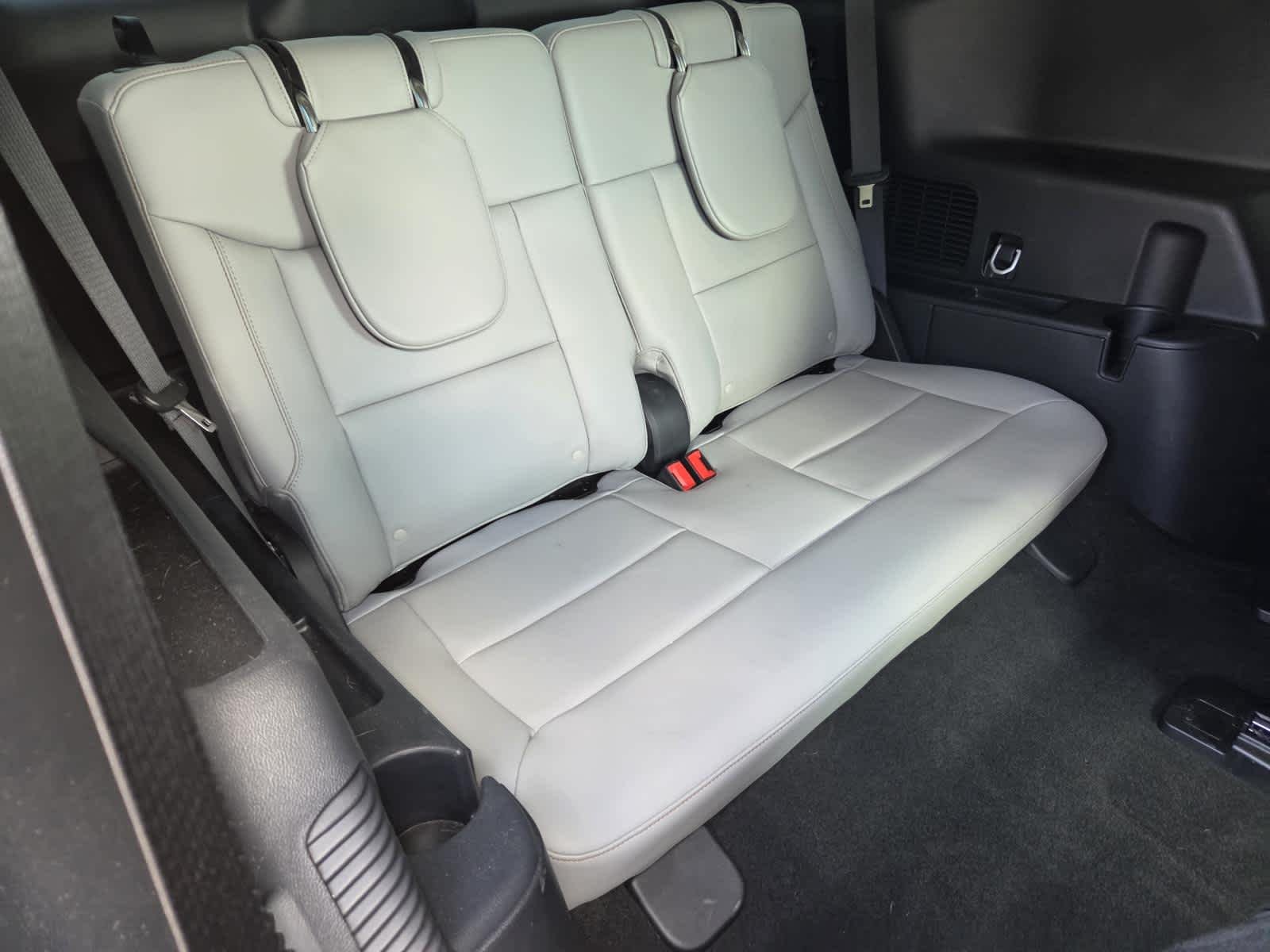 Used 2025 Space White Metallic Ford Active image 11