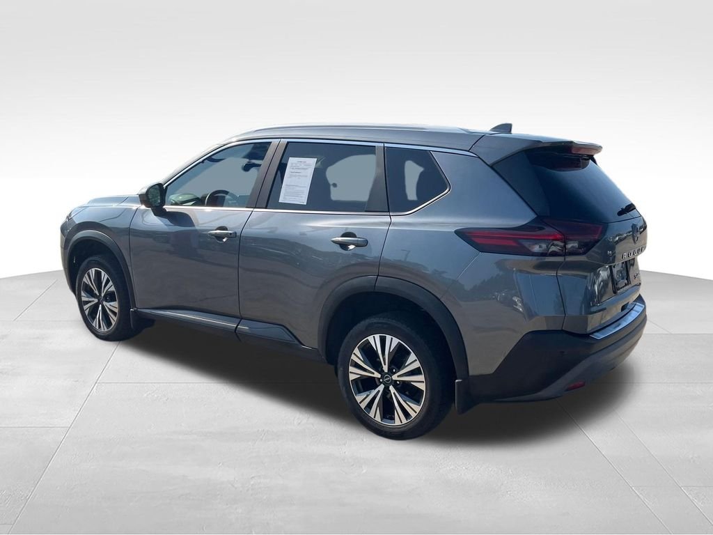 Certified Used 2023 Gray Nissan SV image 3