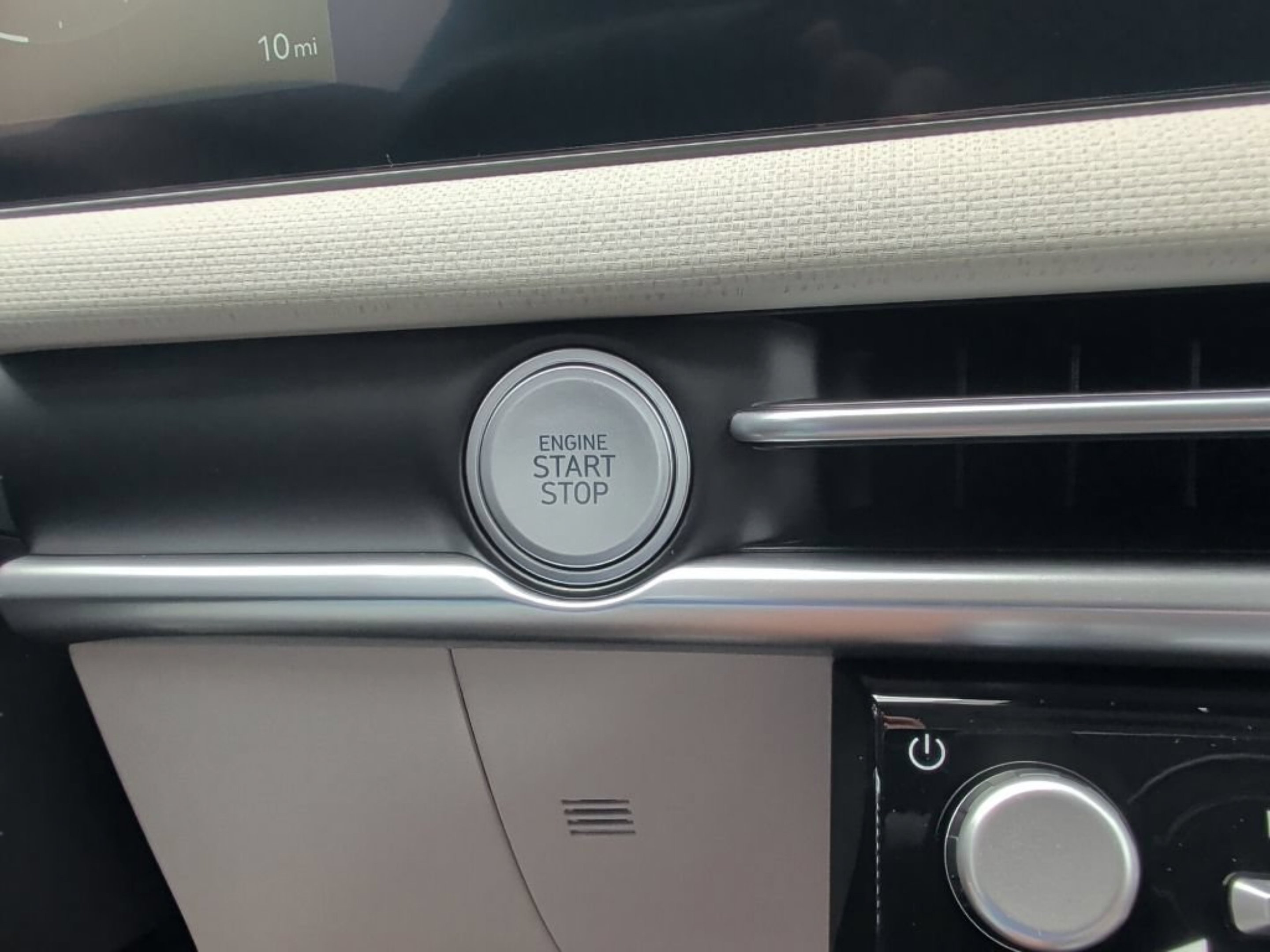 New 2026 Creamy White Pearl Hyundai SEL Convenience image 24