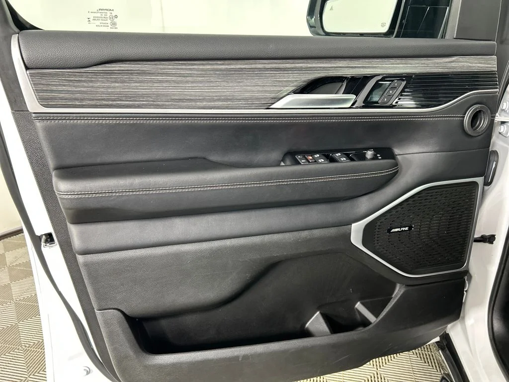 Used 2024 White Jeep Series II image 11