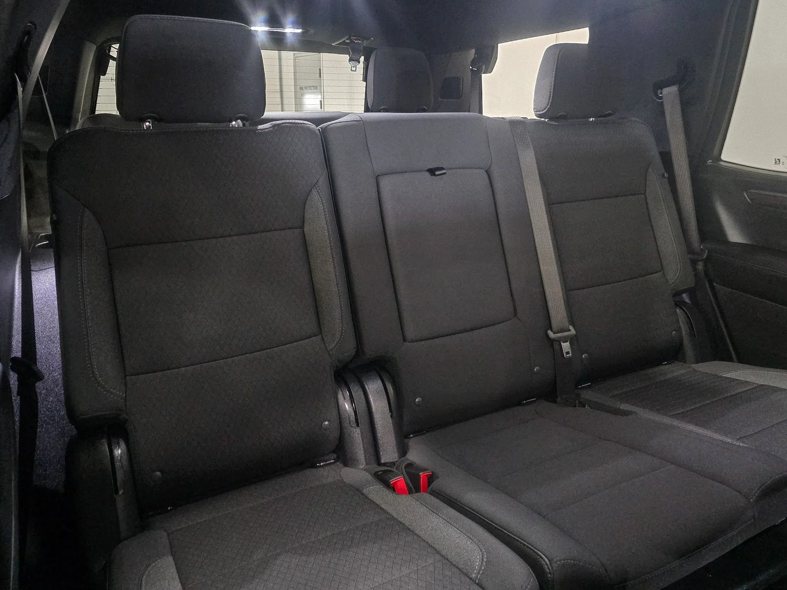 2025 Chevrolet Tahoe LS - Photo 23