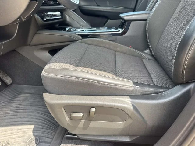 Used 2022 Red Buick Preferred image 30