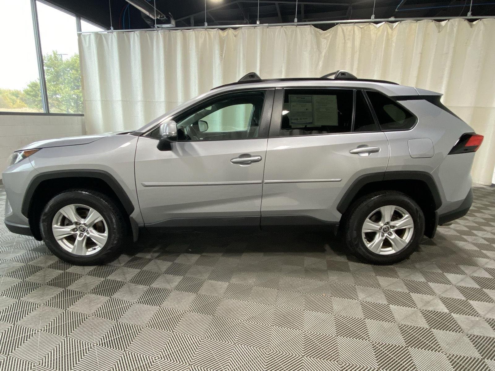 Used 2021 Silver Sky Metallic Toyota XLE image 5