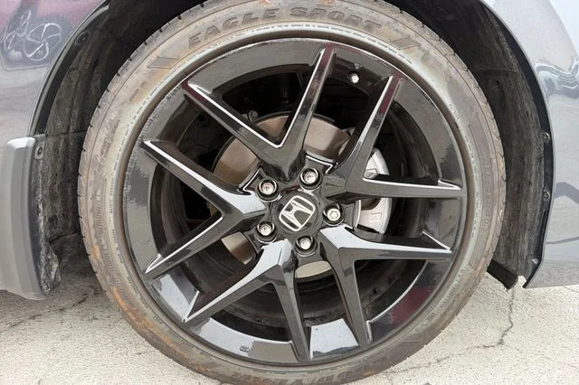 Certified Used 2025 Meteorite Gray Metallic Honda Sport image 5