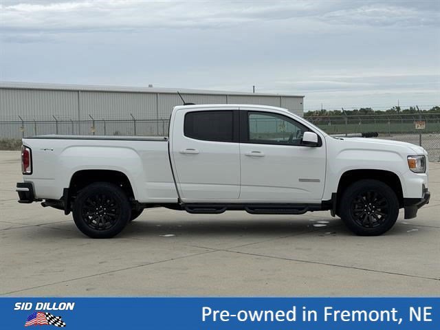 Used 2022 Summit White GMC 4WD Elevation image 3