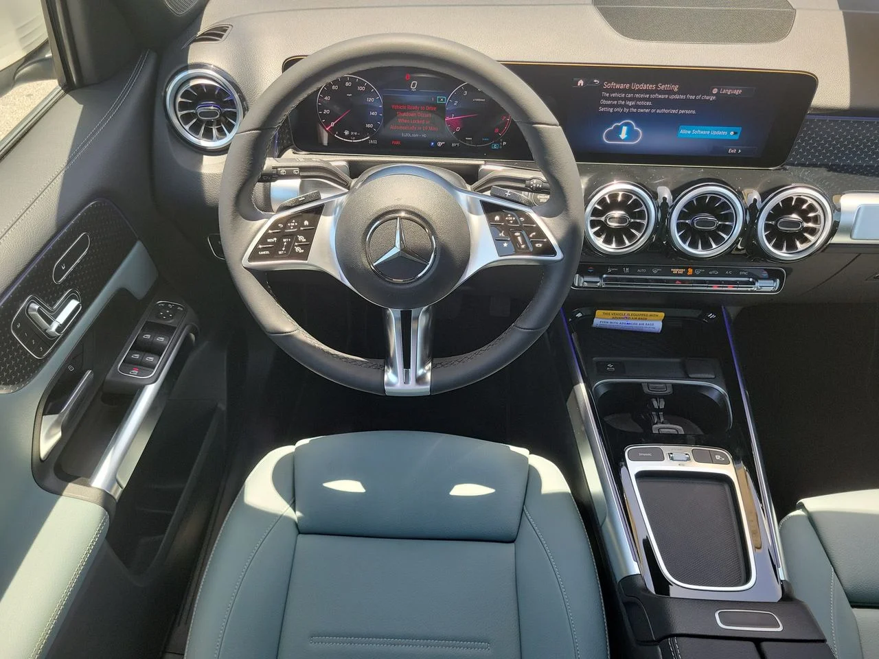 New 2026 Polar White Mercedes-Benz GLB 250 image 14