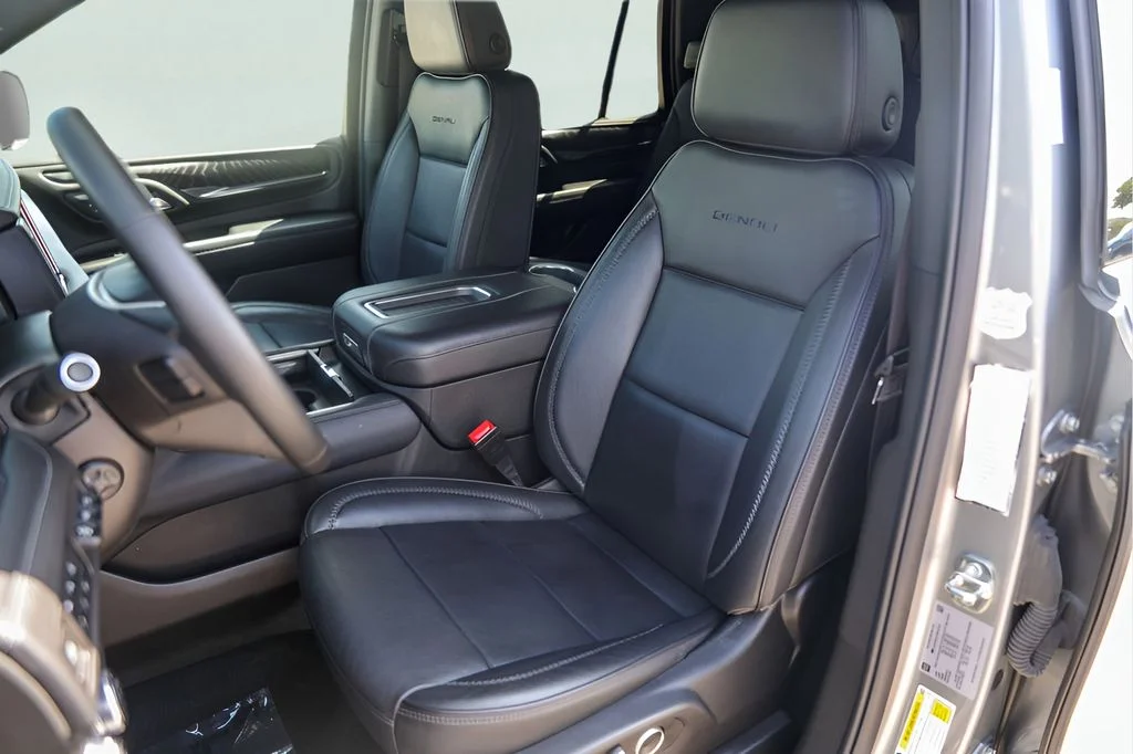 Used 2024 Silver GMC Denali image 10
