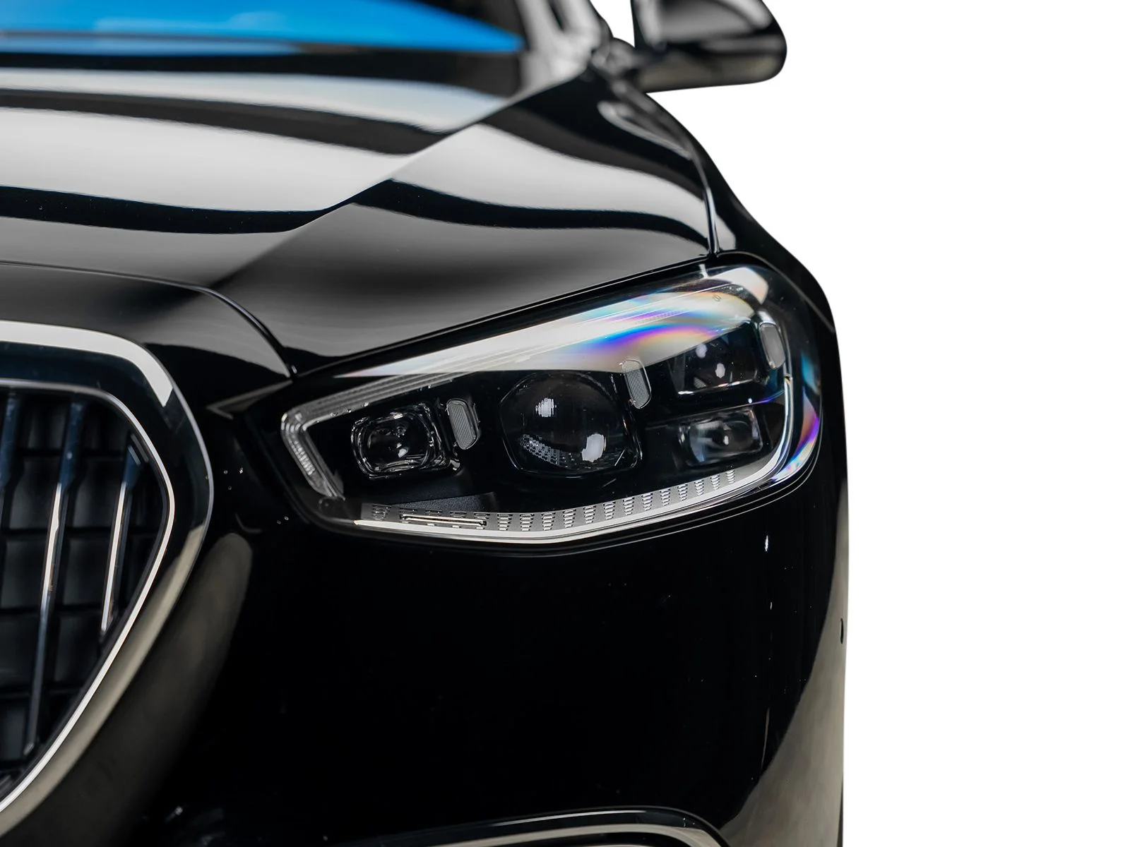 Used 2024 Black Mercedes-Benz Maybach S 580 image 4
