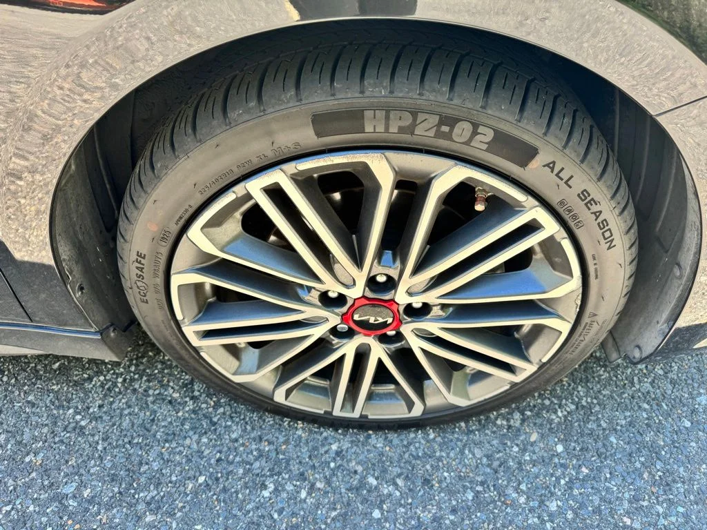 Used 2022 Black Kia GT image 17
