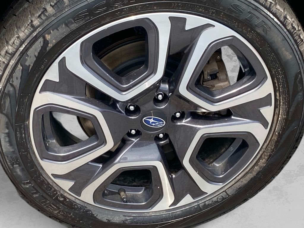 Used 2023 Silver Subaru Limited image 34