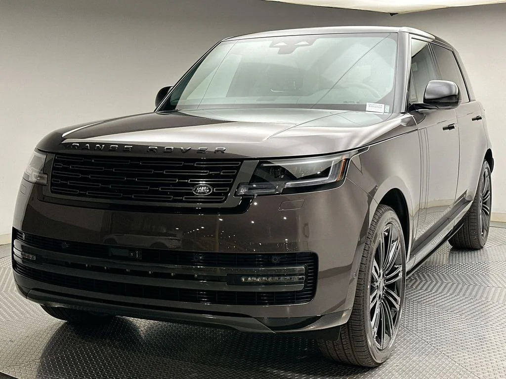 2026 Land Rover Range Rover 3.0 SE LWB 7's photo