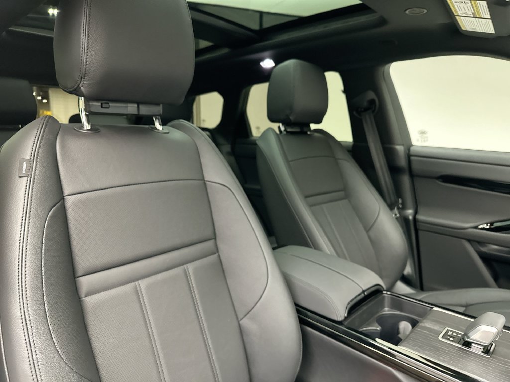Used 2026 Fuji White Land Rover S image 6