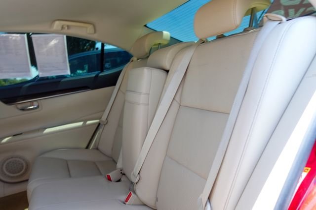 Used 2014 Red Lexus 350 image 27