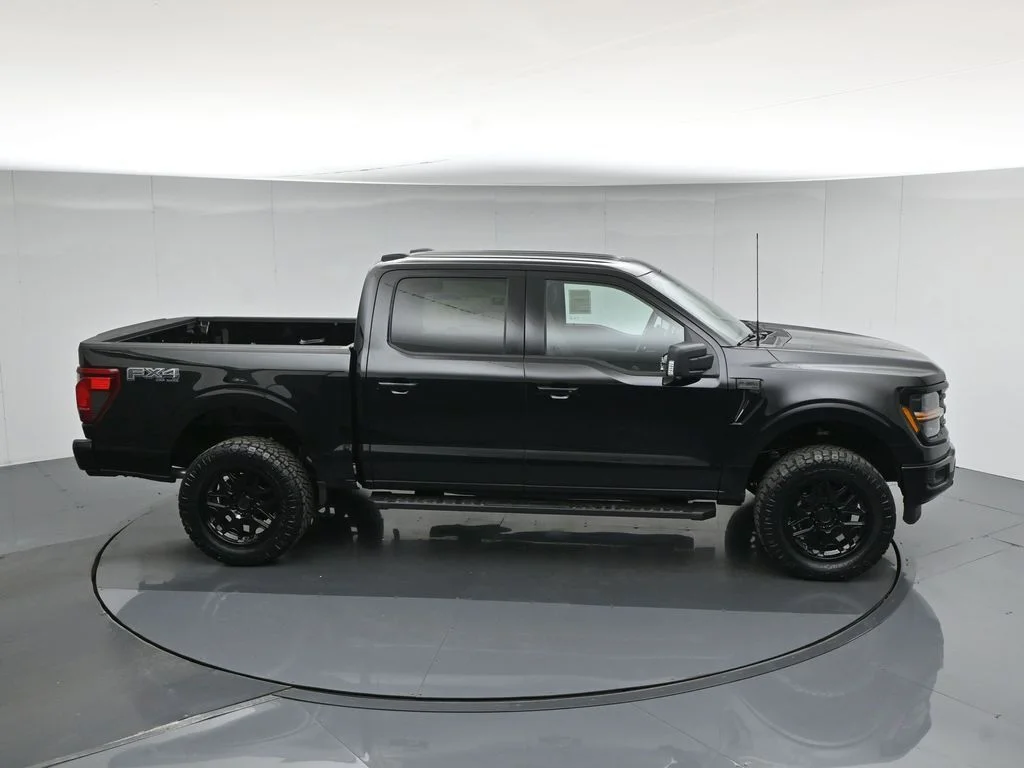 New 2026 Agate Black Metallic Ford XLT image 54
