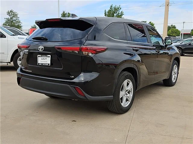 Used 2025 Black Toyota  image 3