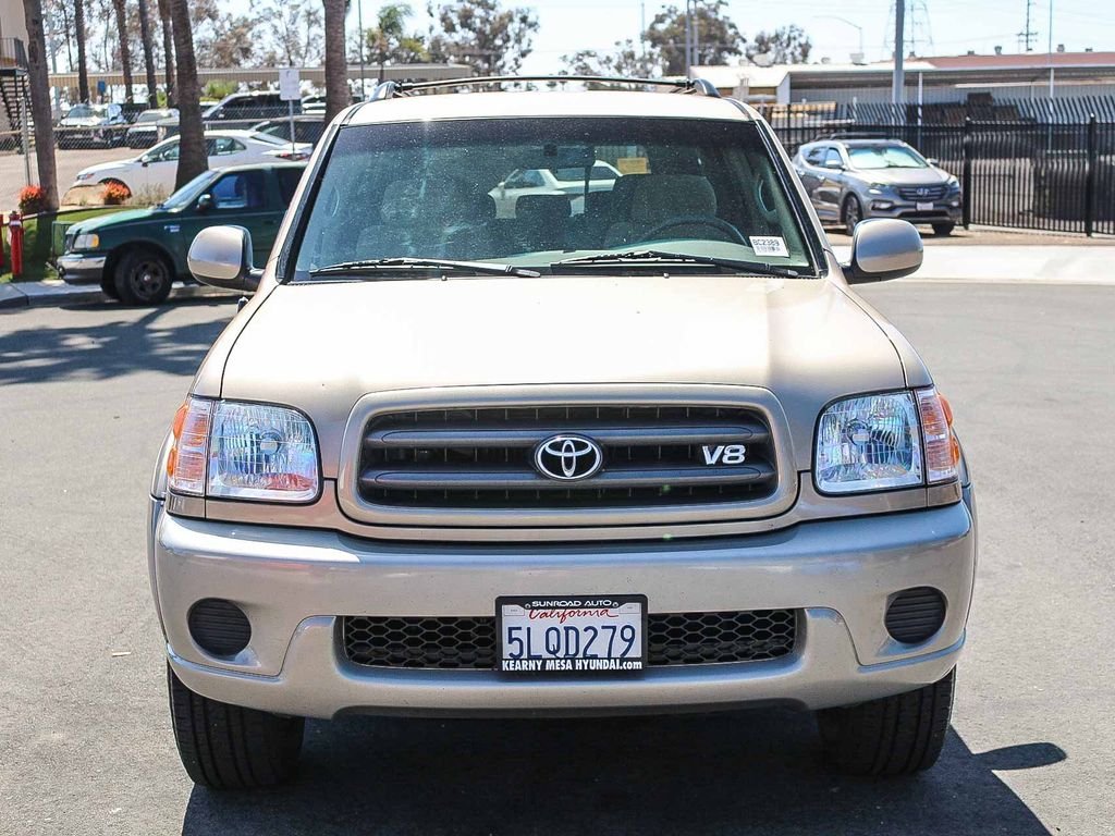 Used 2004 Gold Toyota SR5 image 2