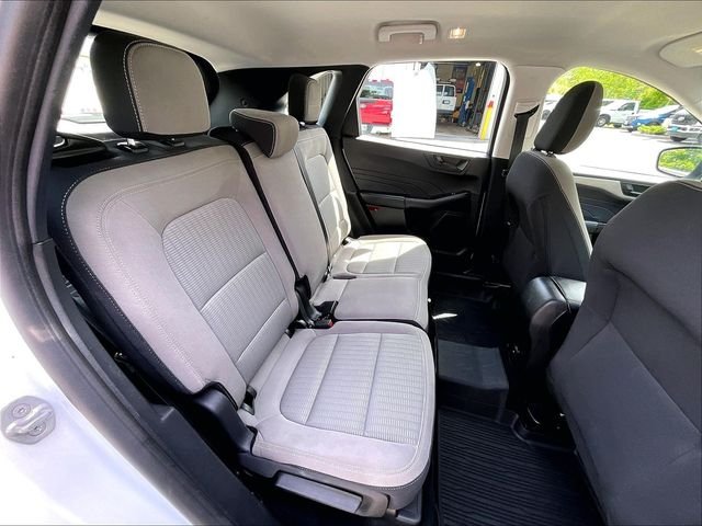 Used 2022 White Ford S image 22