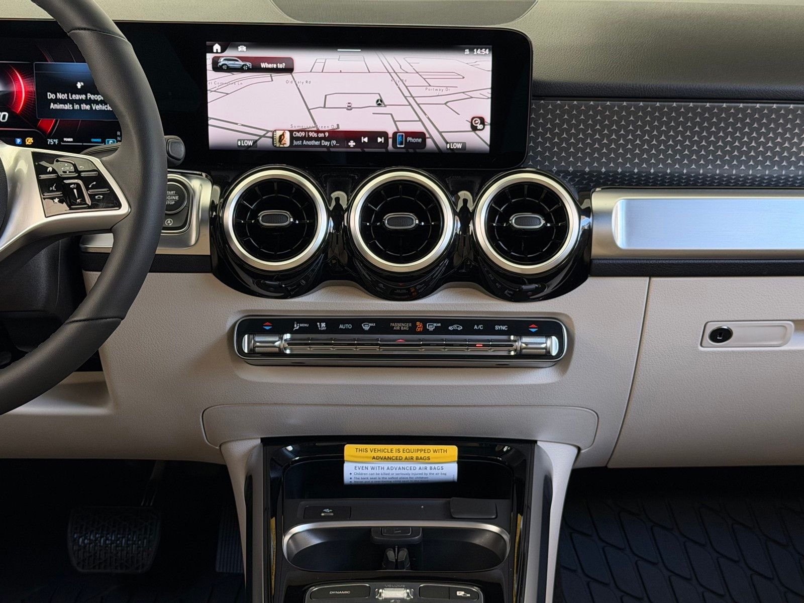 New 2026 Cirrus Silver Metallic Mercedes-Benz GLB 250 image 9