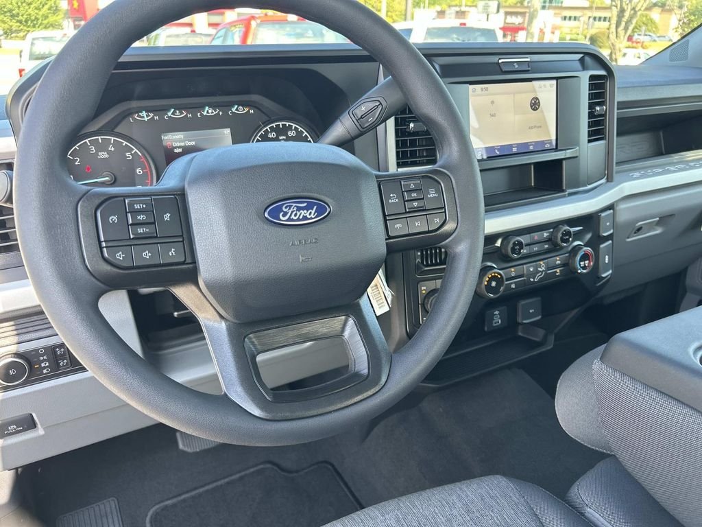 New 2027 Oxford White Ford F-250® XL image 13