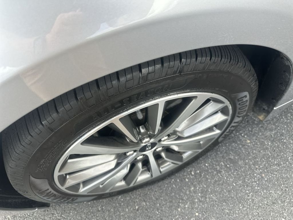 2020 Lincoln MKZ Base/Premiere - Photo 16