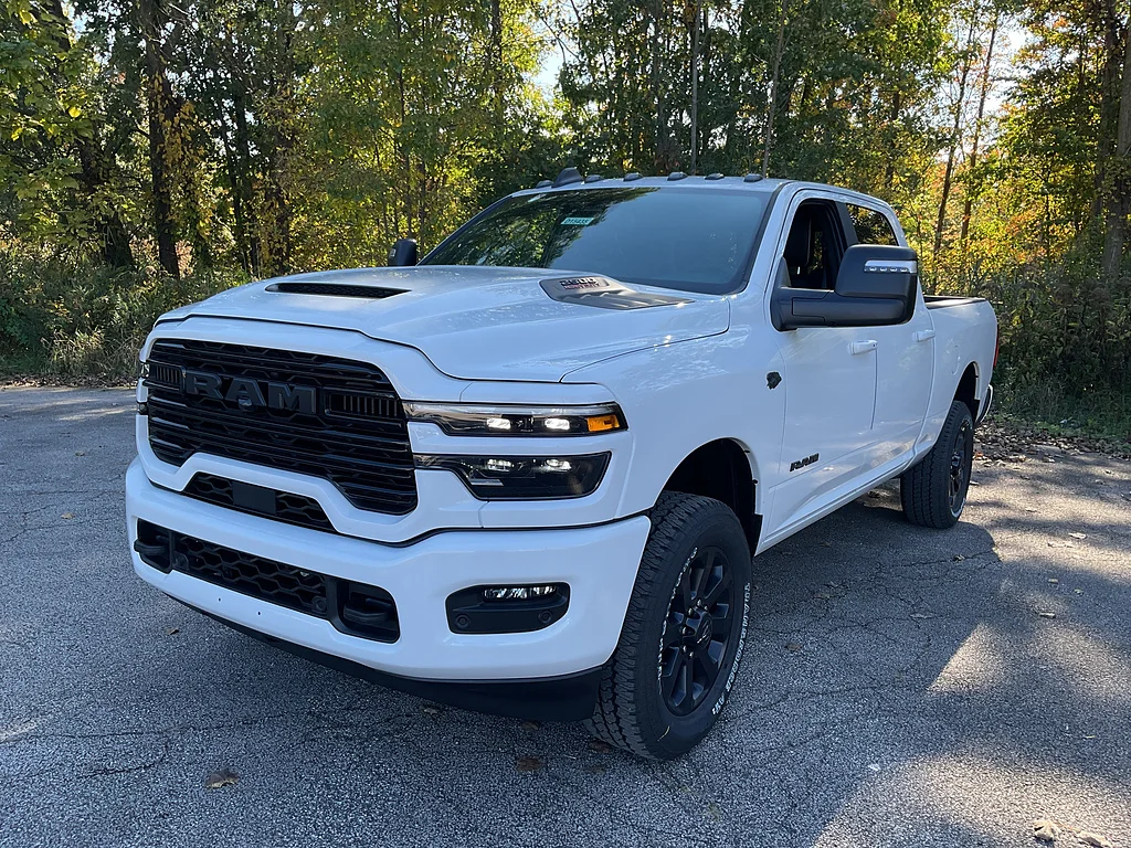 New 2027 Bright White Clear-Coat Exterior Paint RAM Laramie image 3