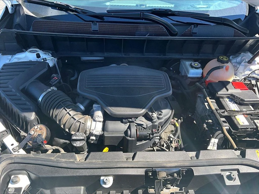 Used 2019 White GMC Denali image 10