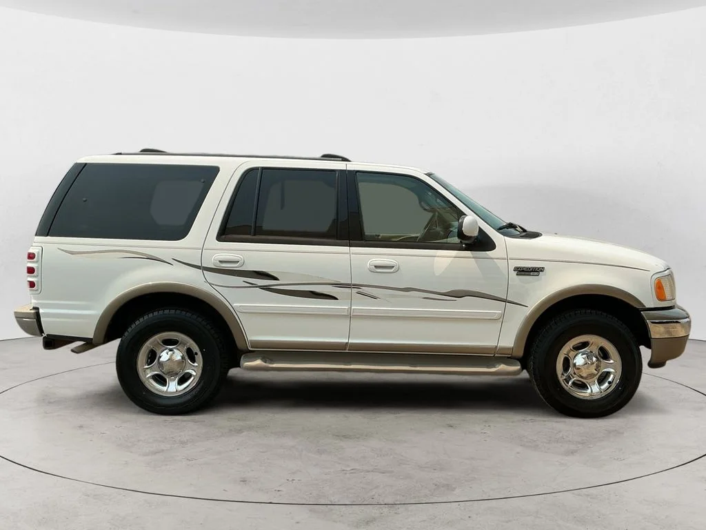Used 2000 White Ford Eddie Bauer image 4
