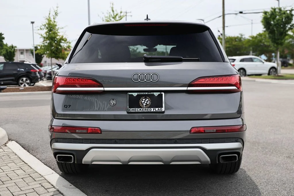 Used 2025 Samurai Gray Metallic Audi 45 Premium image 10