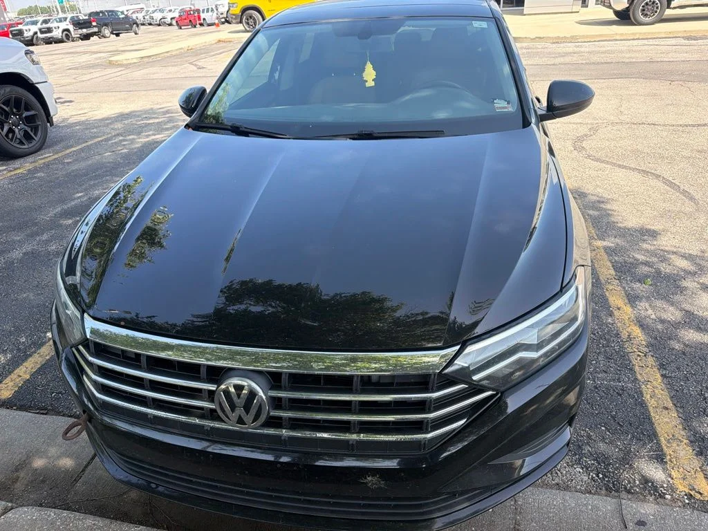 Used 2019 Volkswagen Jetta SE with VIN 3VWCB7BU5KM154393 for sale in Kansas City