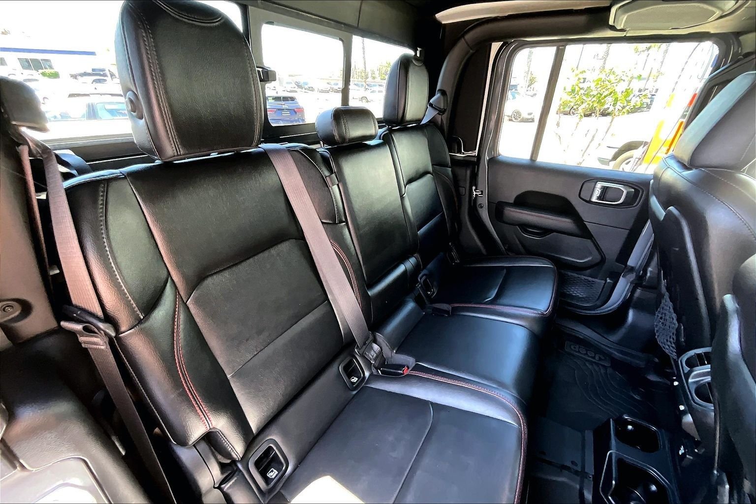 Used 2021 Gray Jeep Rubicon image 27