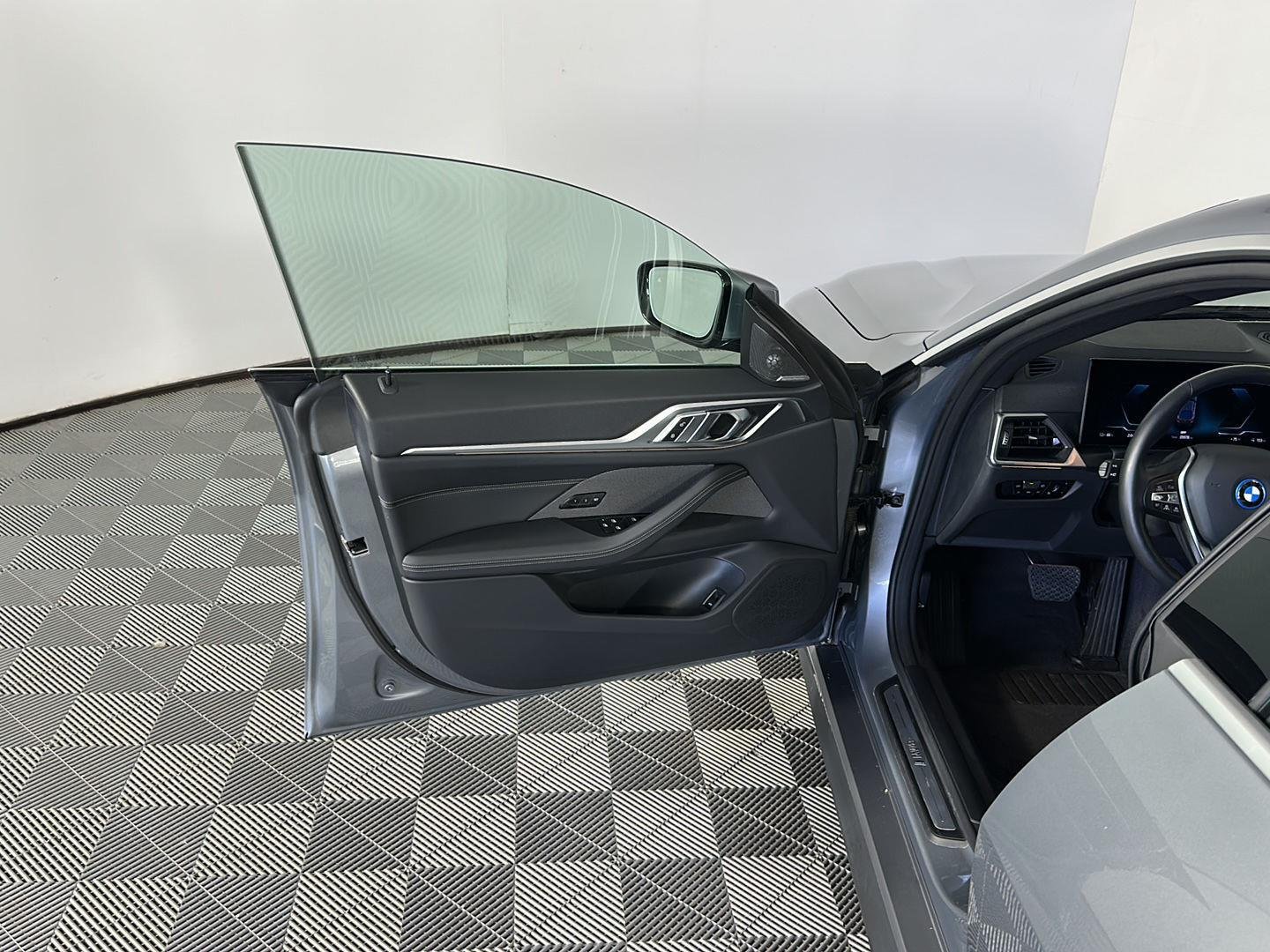 Used 2023 Skyscraper Grey Metallic BMW eDrive40 image 18