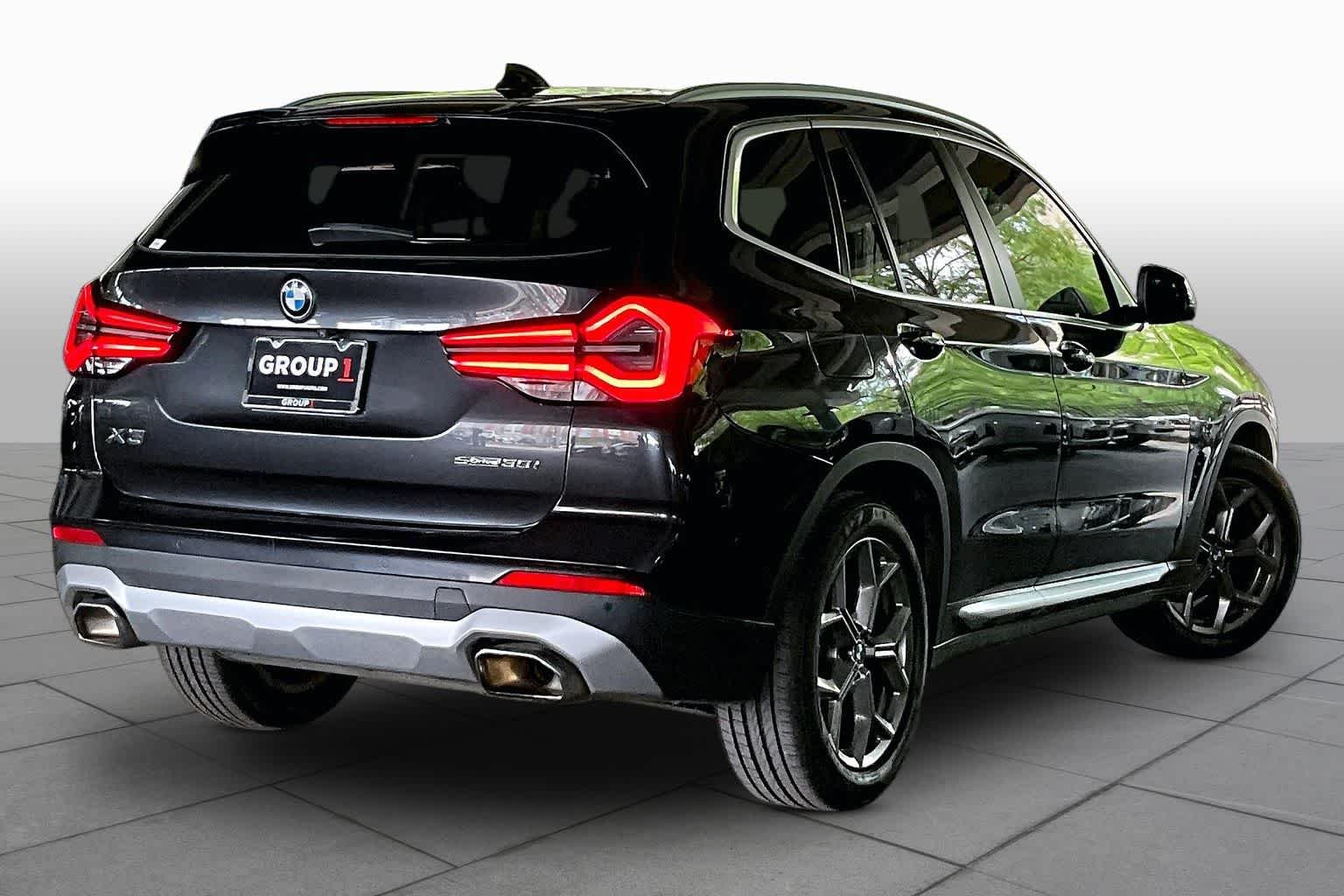 Used 2022 Jet Black BMW sDrive30i image 14