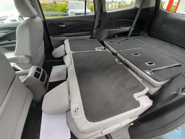 Used 2018  Honda EX-L image 53