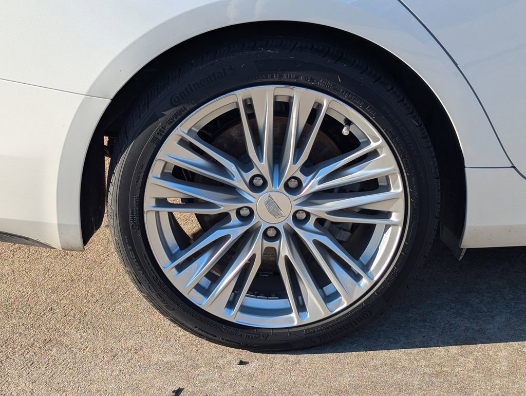 Used 2020 Crystal White Tricoat Cadillac Premium Luxury image 3