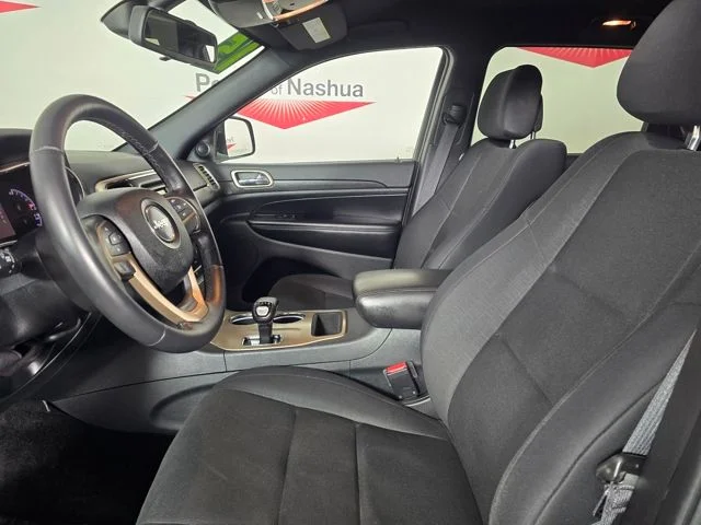 Used 2015 Black Jeep Laredo image 15